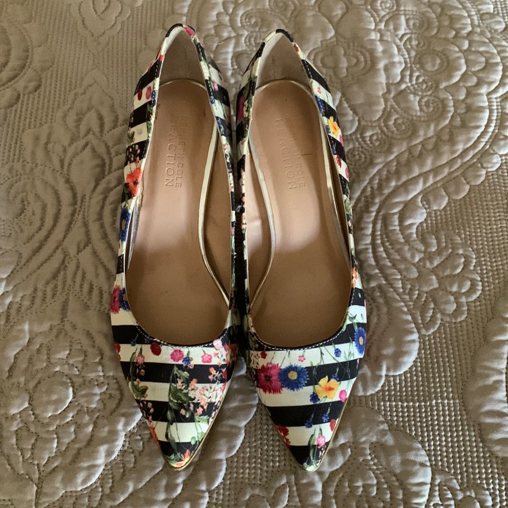 Kenneth Cole Reaction 6.5M floral pump so pretty!